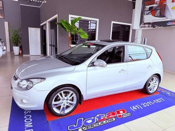 HYUNDAI I30 2.0 MPFI GLS 16V GASOLINA 4P AUTOMÁTICO HYUNDAI I30 2.0 MPFI GLS 16V GASOLINA 4P AUTOMÁTICO